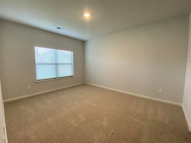 85 Meadowland Ln — Photo 9