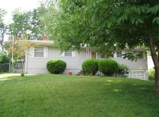 11005 Prairie Village Dr, Omaha, NE 68144