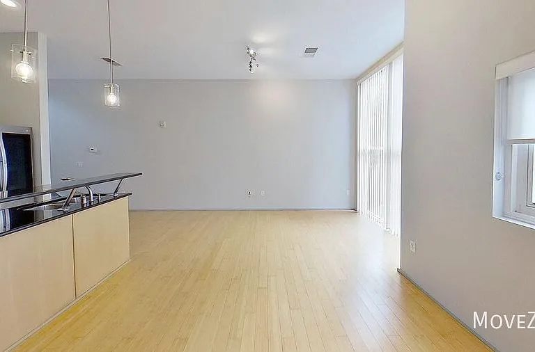 295 McDonald Ave — Photo 32