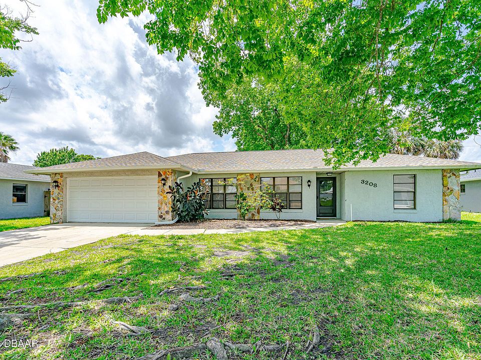 1st image of 3208 Sabal Palm Dr