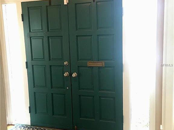2nd image of 2918 Clemwood St