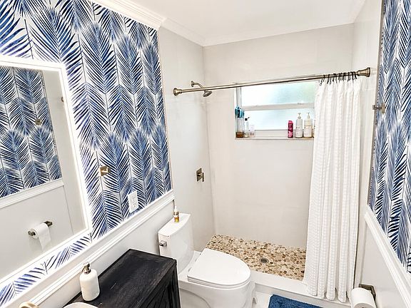 5th image of 2568 Dudley Drive E #G