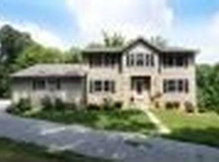 162 Frankfort Springs Dr, Georgetown, PA 15043