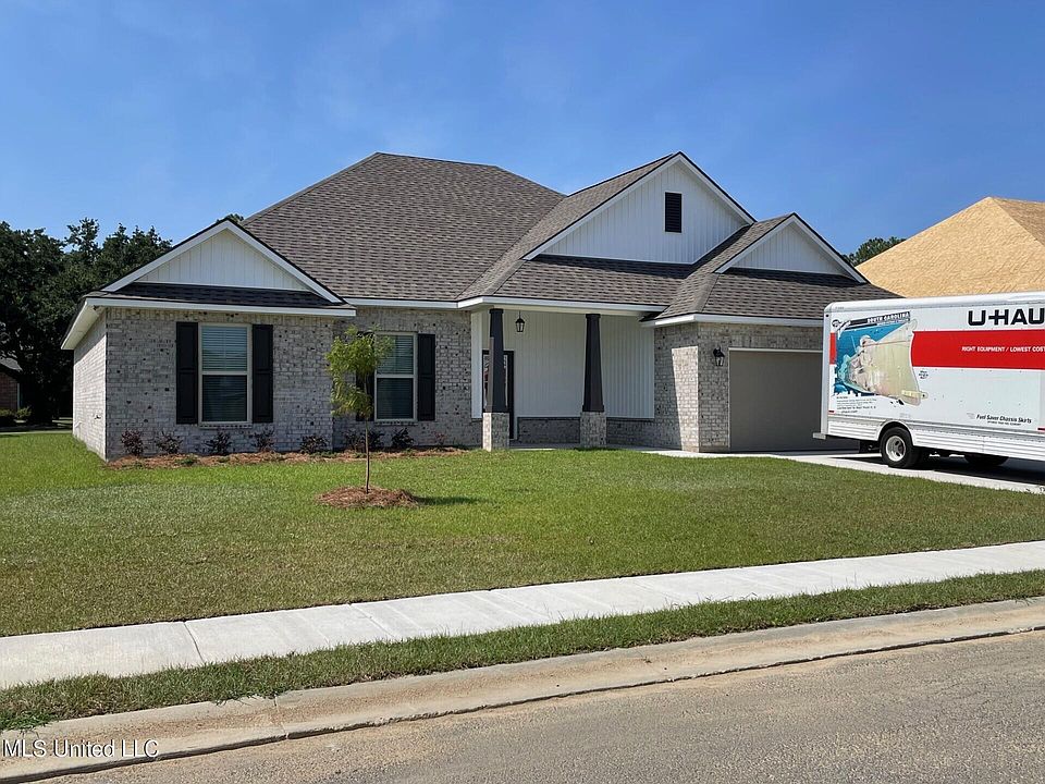 1st image of 20 Alexandria Grace Dr