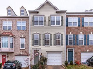 6406 Hawk View Ln, Alexandria, VA 22312
