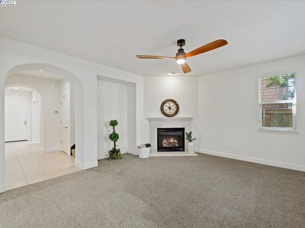 4936 Shelton St, Dublin, CA 94568