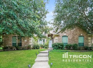 2710 Hawthorne Dr, Glenn Heights, TX 75154