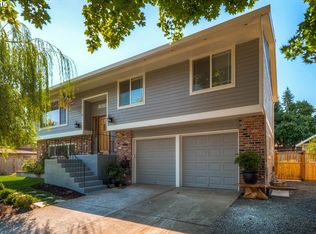 18330 SW Broad Oak Ct, Beaverton, OR 97007