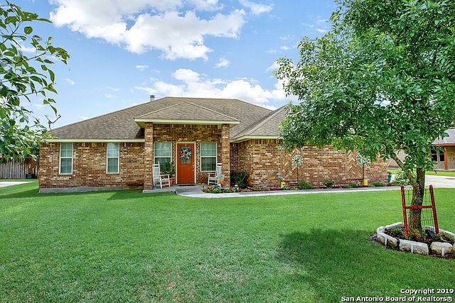 1st image of 139 Castle Breeze Dr