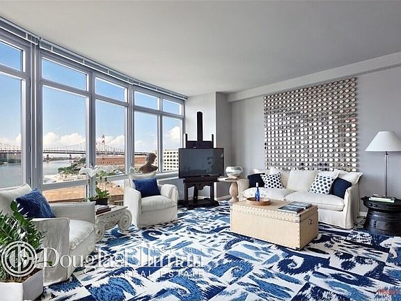 3rd image of 4545 Center Blvd APT 2110