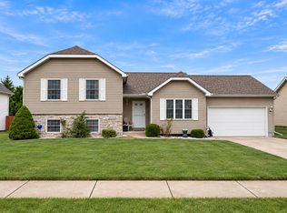 6574 Robbins Rd, Portage, IN 46368