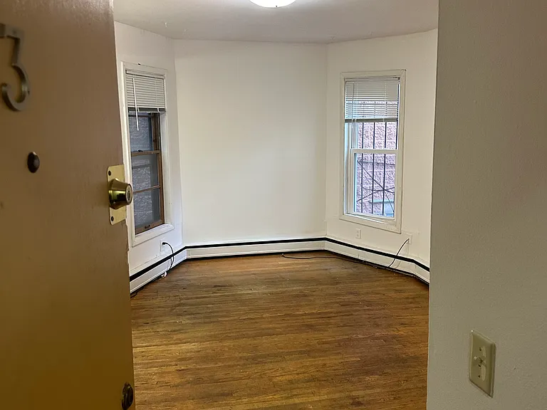 519 State St — Photo 2