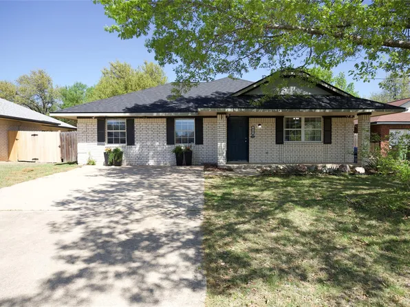 618 Bent Wood Dr, Leander, TX 78641