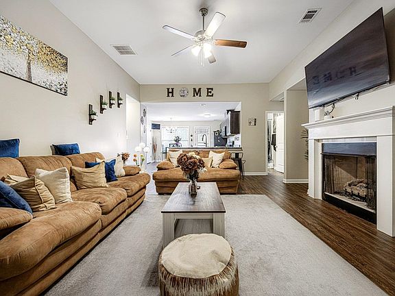 4th image of 1264 Charles Bryan Rd