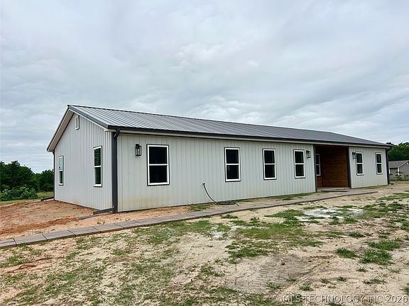 2nd image of 10095 N 160th Rd