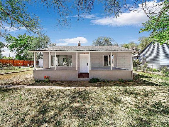 2nd image of 418 Park Dr