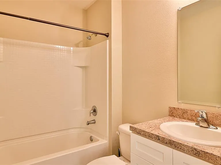 441 White Coral Ln — Photo 32