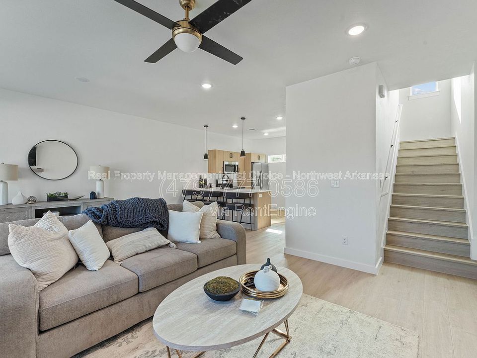 1st image of 1452 W Hendon St Unit 104