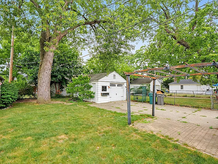 724 N Mildred St — Photo 31
