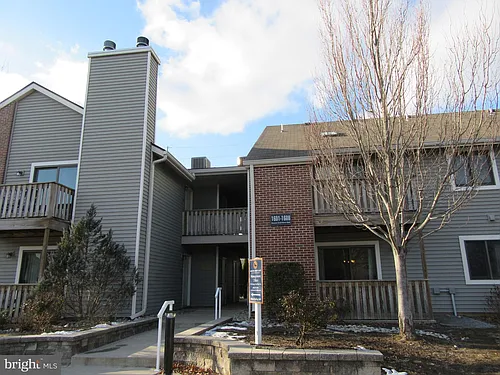 1608 Ravens Crest Dr Photo 1