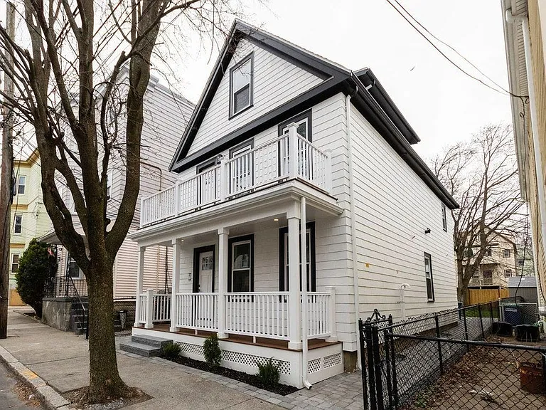 70 Moreland St #1 — Photo 12