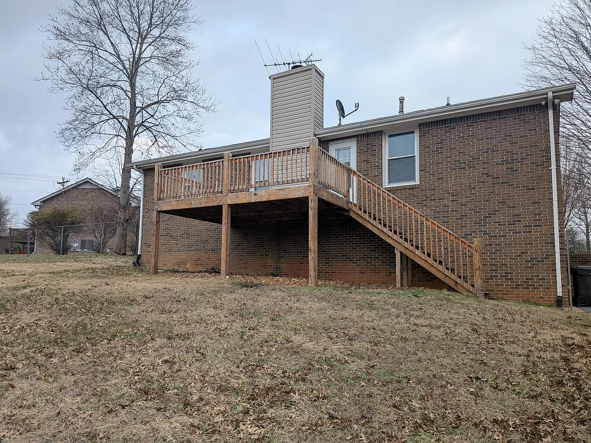Building Photo - 3902 N Hillwood Ct