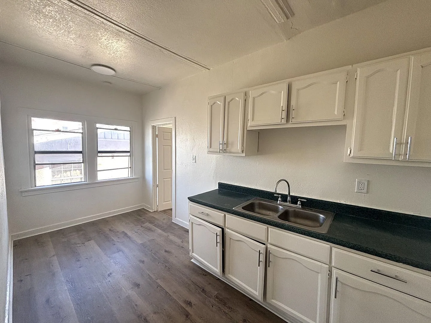 2 bed, 2.0 bath, 850 sqft, $2,289 — Photo 1