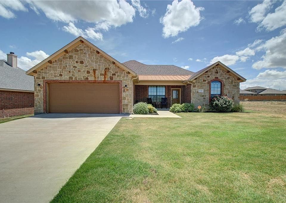 1st image of 1729 Lakeway Dr