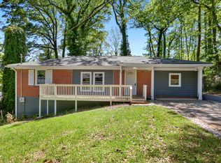 872 Glenway Dr, East Pt, GA 30344