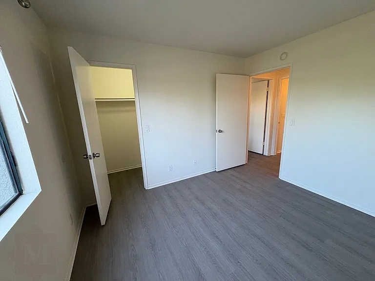 Via Real Apartments — Photo 9