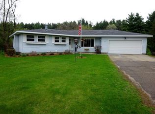 722 East Rd, Plainfield, WI 54966