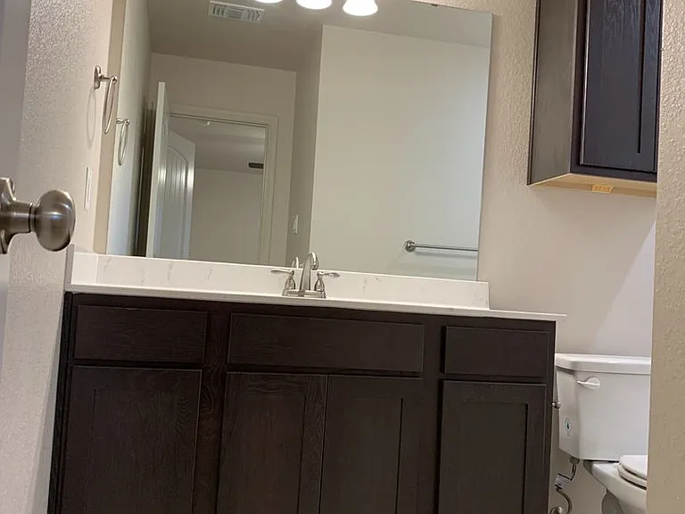 2432 FM 1113 — Photo 27