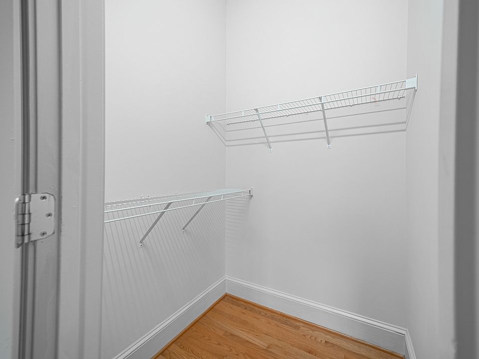 1st image of 1328 W Cary St #2I