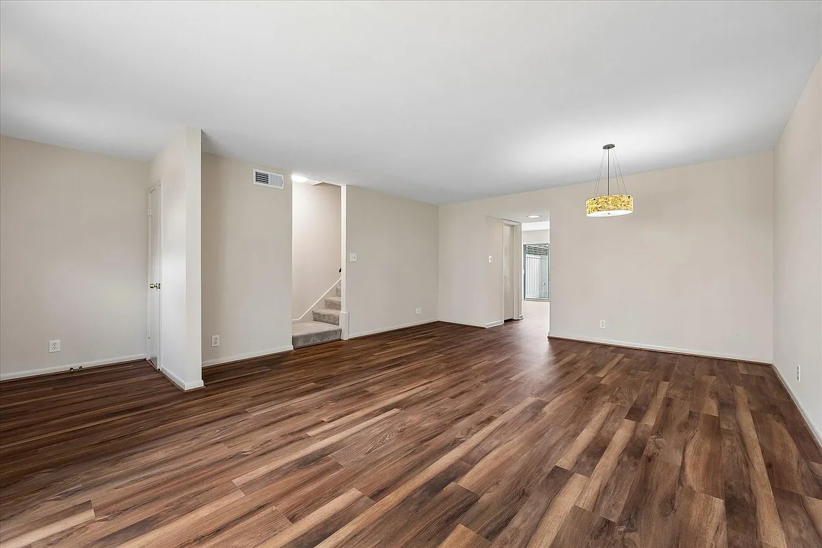 Building Photo - 2065 Winrock Blvd #55