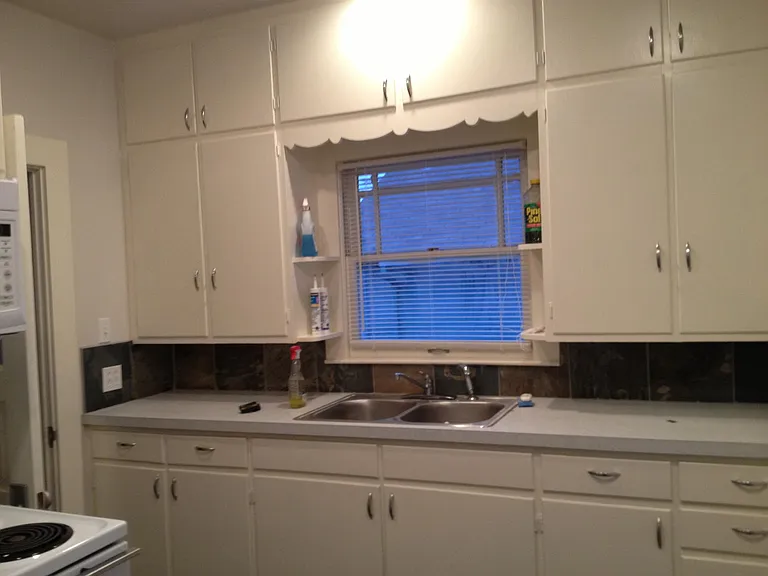 424 S Victor Ave — Photo 7