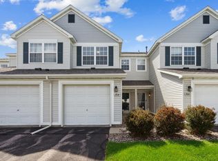 704 Cobblestone Way, Shakopee, MN 55379