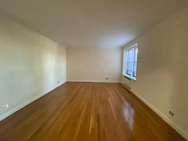 4300 Martha Ave #2H — Photo 4
