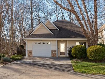 21 Honeycomb Cir, Swannanoa, NC, 28778