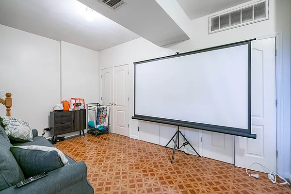 Rented by Highline Residential | media 33