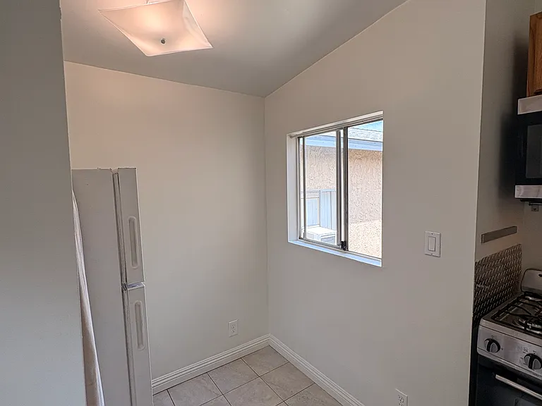 2261 Ewing St #1 — Photo 11