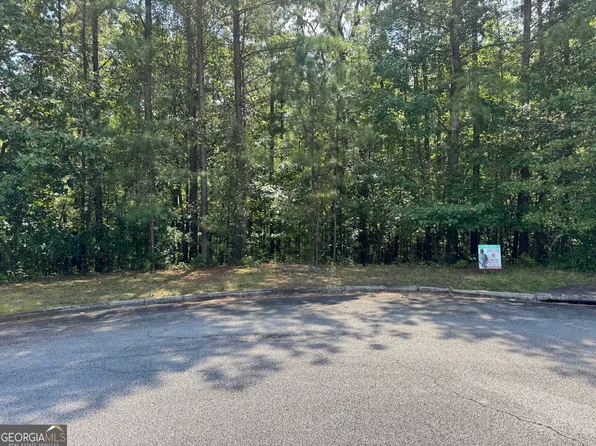 6151 Sequoia Ln, Douglasville, GA 30135