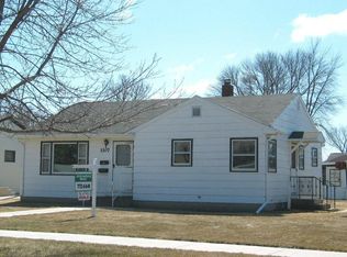 1107 18th St NW, East Grand Forks, MN 56721
