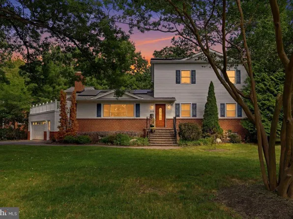 2617 N Stevens St, Alexandria, VA 22311