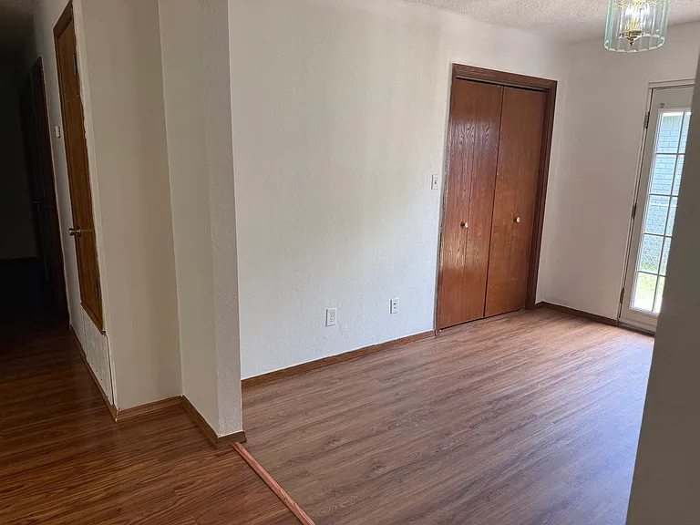 13941 S Hickory Pl — Photo 5