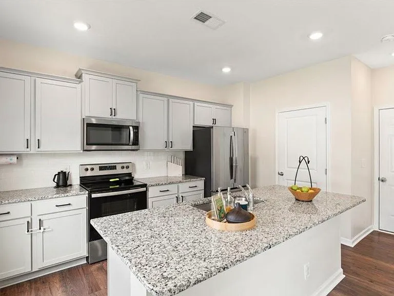 2479 Stream View Ln — Photo 2