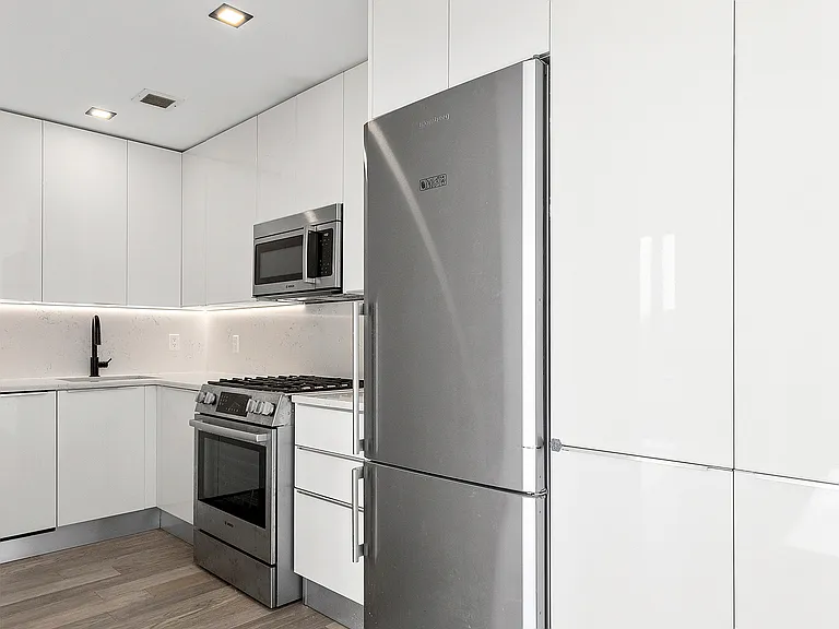 1673 Ocean Ave #Penthouse 1 — Photo 4