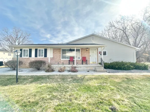 3337 Field Rd #A13, Clio, MI 48420