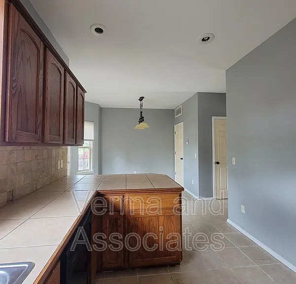 192 Fair St #198 — Photo 32