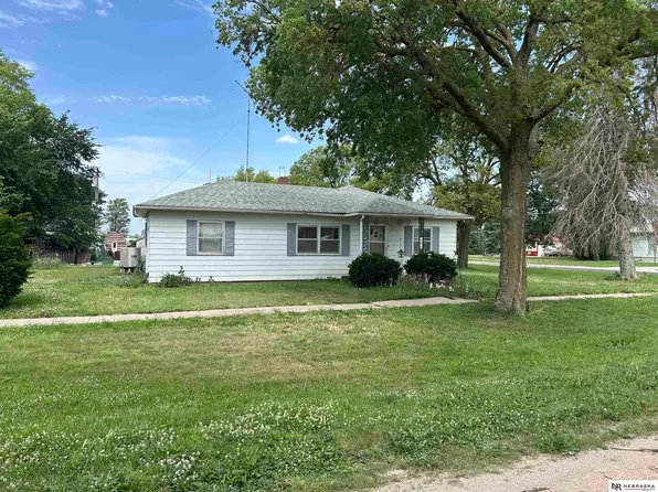 101 S Buffalo St, Western, NE 68464