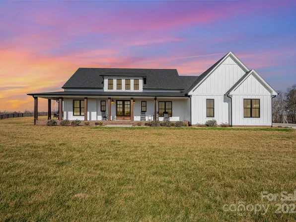 9388 Jacob Fork River Rd, Connelly Springs, NC 28612